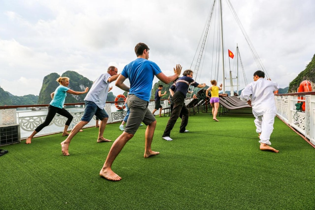 Oriental Sails Cruise 66.jpg
