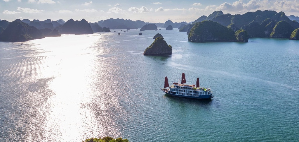 Le Journey Premium Cruise, Halong Bay