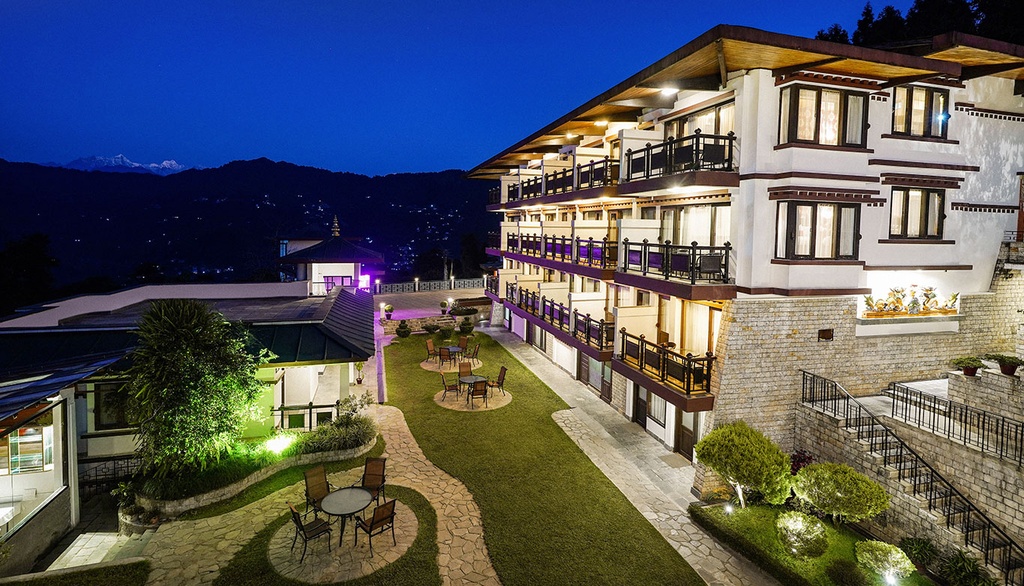 5-star-hotel-in-gangtok-sikkim-14.jpg