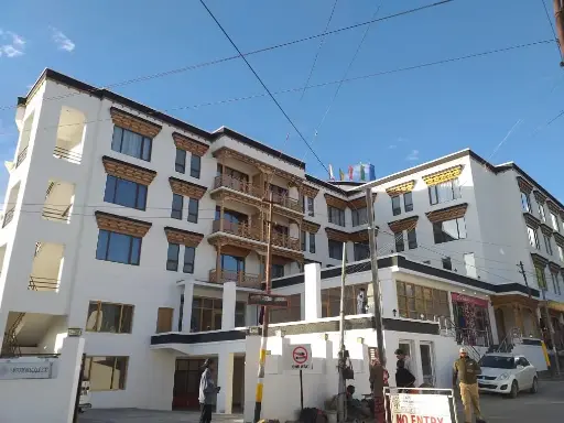 Hotel Lakrook, Leh