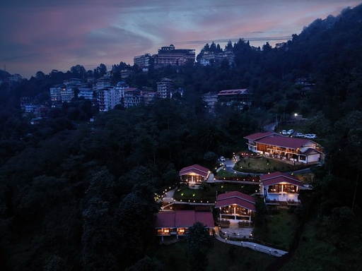 Kaya Gantavya Resort, Pelling